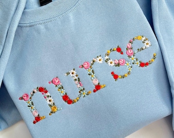 Felpa con ricamo floreale personalizzato, felpa con cappuccio floreale personalizzata, girocollo da infermiera