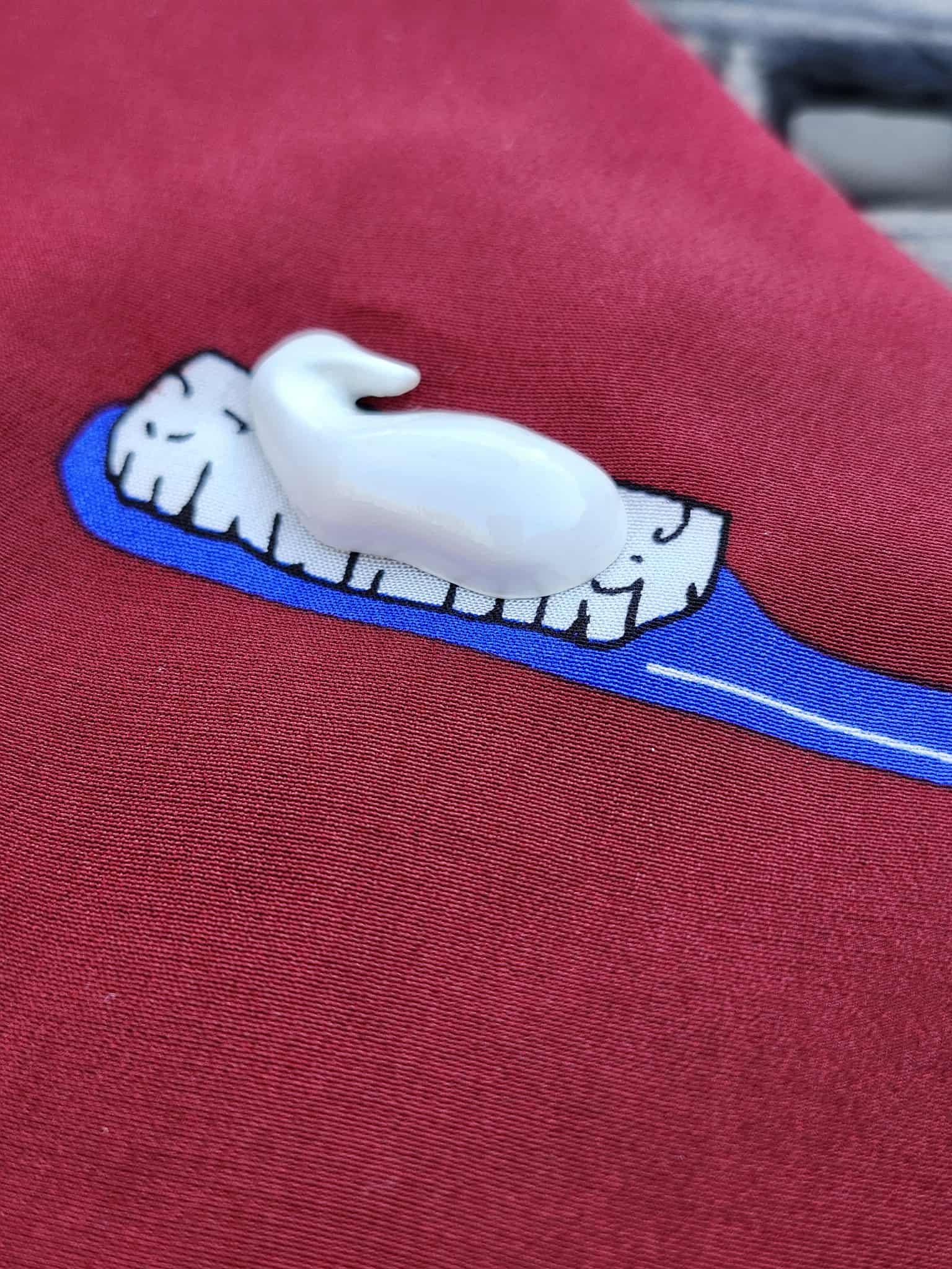 Vintage 1980s Vcky Davis Dentist Novelty Tie, Red Silk Toothbrush