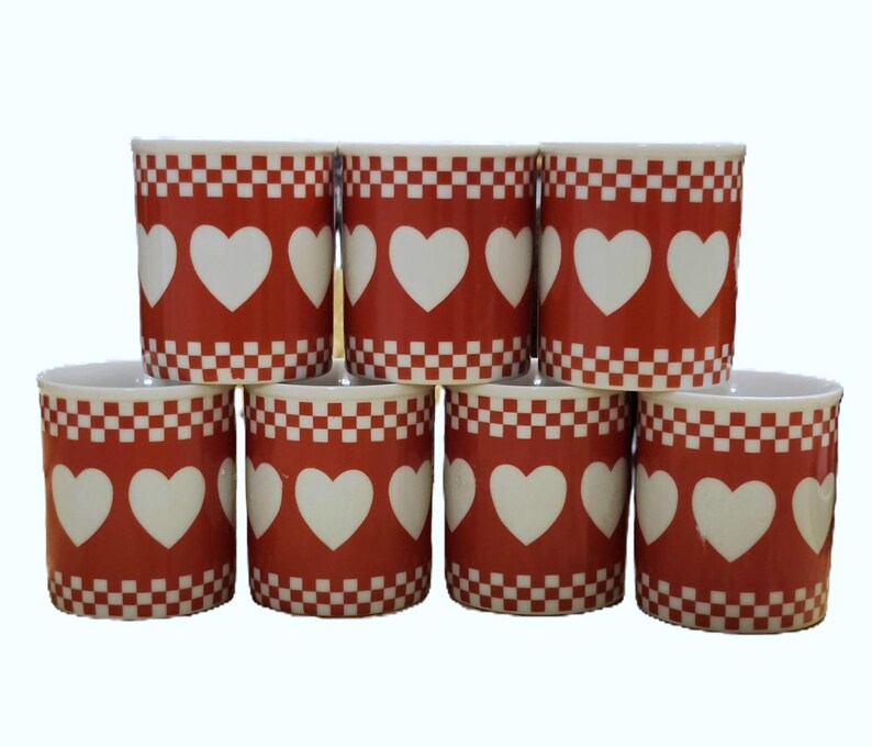 7 Avail NOS Vintage Red Heart Checkerboard Mug, Retro Bistro Diner Style, Country Cottage Farmhouse Kitchen Decor Shibata Tajimi Japan, 8 oz 画像 8