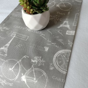 LINGE DE TABLE FRANÇAIS - Gris ou bleu foncé, chemin de table, serviettes, sets de table, gravures françaises, vélos, tour Eiffel, timbres