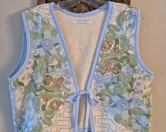 Dainty floral Vest