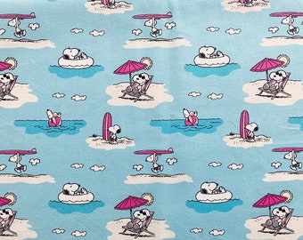 5570 - Snoopy on the Beach Cotton Fabric - 43 Inch (Width) x 1/2 Yard (Length)