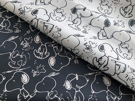 5440 - Snoopy Waterproof Fabric - 59 Inch (Width) x 1/2 Yard (Length)