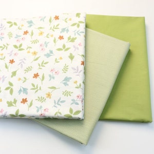 6162 - Chic Leaf Flower Floral & Green Stripe Cotton Fabric DIY Bedding Bed Sheet Duvet Cover - 92 Inch (Width) x 1/2 Yard (Length)