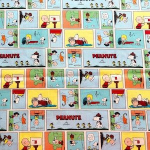 6228 - Snoopy Peanuts Friends Comic Strip Cotton Fabric - 43 Inch (Width) x 1/2 Yard (Length)