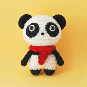 Momo the Panda Bear Amigurumi crochet pattern PDF - English, German, Dutch & Spanish