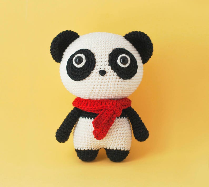 Momo the Panda Bear Amigurumi crochet pattern PDF English, German, Dutch & Spanish image 1