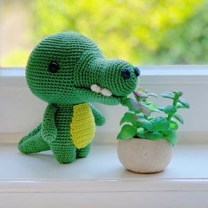 Toto the Crocodile amigurumi crochet pattern PDF image 4