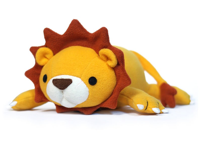 Lucky Lion stuffed animal Pattern PDF image 1