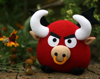 Bull sewing pattern - Ronky the flying red bull - PDF
