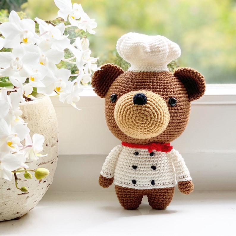 Björn the Cooking Bear Chef Amigurumi pattern PDF Crochet image 6