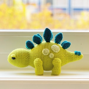 Toby the Stegosaurus Dinosaur Amigurumi crochet pattern Make a cute toy yourself image 5