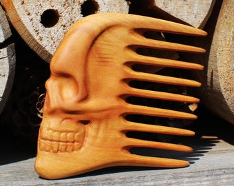 Wooden Beard Comb - Jojoba Oil Covered - Pear Comb - Wood Beard Comb - Wide Tooth Comb - Mustache Comb - Handmade Comb Natural Wood (Skull)