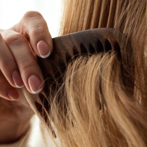 Walnut Comb Covered With Oil Wooden Comb Wood Comb Wide Tooth Comb Hair Comb Handmade Comb Wood Hair Comb Healthy Hair Natural Wood (Wave)