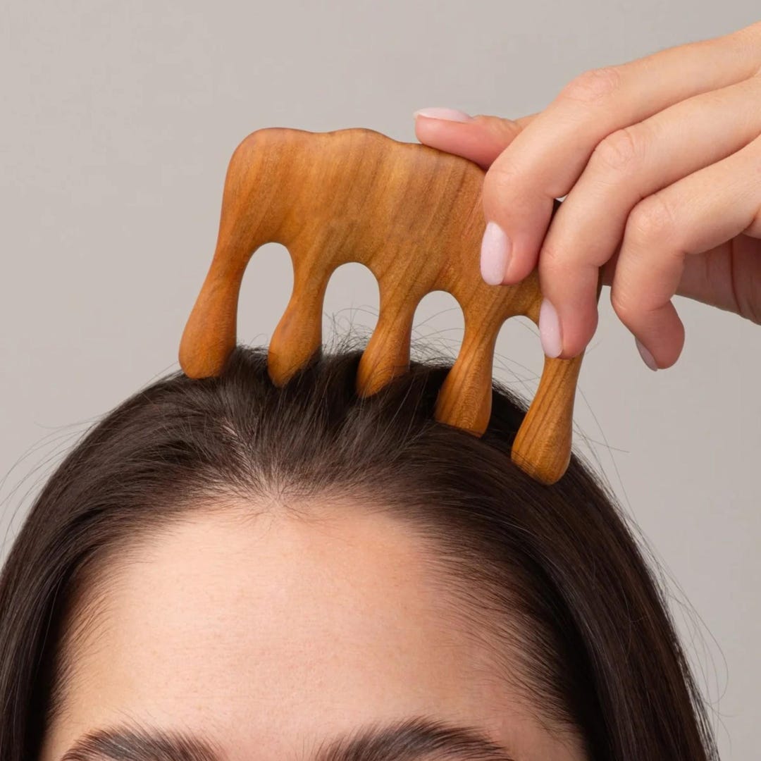 Hair oil and scalp massager usage