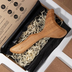 Herramienta de belleza de madera Gua Sha para masaje corporal Herramienta para mujeres Masajeador para el cuerpo Regalo único Regalo personalizado para esposa Terapia de masaje Cuidado corporal