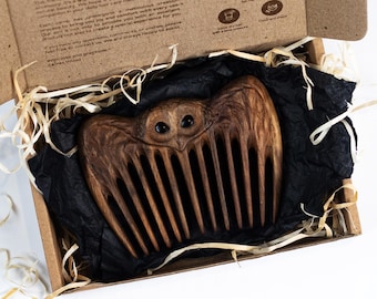 Peine de madera hecho a mano para mujer, de nogal natural, con dientes anchos, antiestático, regalo personalizado, ecológico, para el cuidado del cabello (búho)