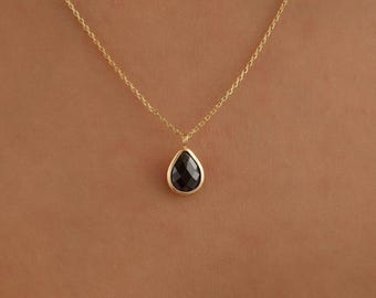 14K Gold Onyx Necklace, Minimalist Oval Onyx Necklace, 14K Solid Gold Onyx Necklace, Dainty initial Drop Onyx Pendant, Drop Necklace