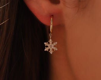 14K Gold Snowflake Earrings, 14K Solid Gold Celestial Earrings, Dainty Custom Snowflake Earrings, Handmade December Earrings, Christmas Gift