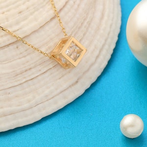 Collar de cubo de oro de 14K, collar de cubo de oro macizo de 14K, collar de cubo minimalista, collar de cubo inicial delicado, joyería de verano