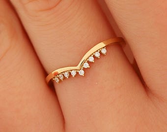 Dainty Stackable V Shaped 14k Solid Gold Ring, Halloween Gold Ring, Chevron Contoured Wave Ring, Curved Band Ring, Gold Chevron V Ring