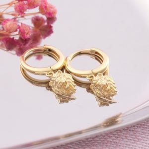 14K Gold Lion Head Earrings, 14K Real Gold Animal Earrings, Dainty Custom Lion Head Earrings, Minimalist Lion Earrings, Summer Jewelry