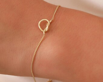 Bracciale Tiny Knot, Bracciale con nodo in oro massiccio 14 carati, Delicato braccialetto con iniziale d'amore unica, Bracciale con nodo in oro 14 carati fatto a mano, Ottimo regalo per lei