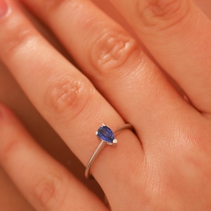 14K Gold Sapphire Ring, Solid 14K Gold Engagement Ring, Dainty initial Sapphire Ring, Handmade Gold Sapphire Ring, Summer Jewelry
