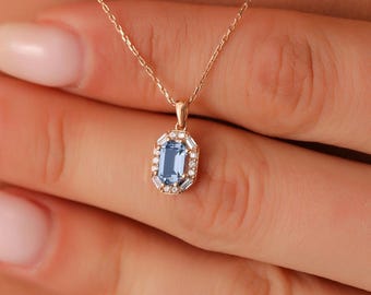 14K Gold Aquamarine Necklace, Minimalist Gold Aquamarine Necklace, 14K Solid Gold Anniversary Necklace, Handmade Gold Baguette Necklace