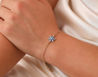 Tiny Aquamarine Bracelet, Handmade Flower Bracelet, 14K Solid Gold Aquamarine Bracelet, Dainty initial Aquamarine Bracelet, Christmas Gift