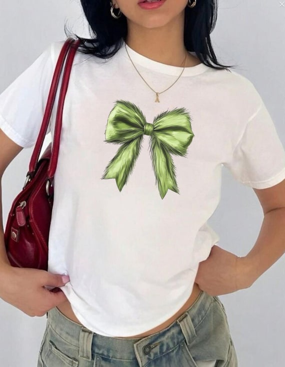 Grinch Coquette Bow Christmas Baby Tee Aesthetic Trendy Xmas Shirt 90s retro Tee Cute Cropped Tee Gift For Teenage Girl Preppy Baby tee
