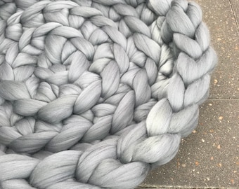 Cat Bed Gray Chunky Knit Merino Wool - Silver
