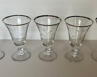 Juego de 5 vasos de agua grabados Reizart Kingsley de cristal vintage, adornos de platino. MCM.