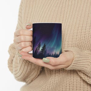 Northern Lights Mug | Aurora Borealis Coffee Cup | Scenic Ceramic Mug | Arctic Night Sky Gift | Nature Lover Drinkware | Christmas Gift Idea