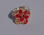 Blumen Ring, roten Knopf Ring, Blume Button Ring, Ring rot, Button Ring, Tochter Geschenk, Schwester Geschenk, Boho, Hippie, Geschenke für Teens, Kitsch