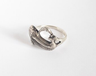 Blue Whale Ring, hand carved with three tiny gemstones in the water spout