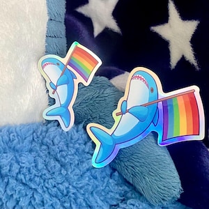 Regenbogen Holo Blahaj Pride Sticker