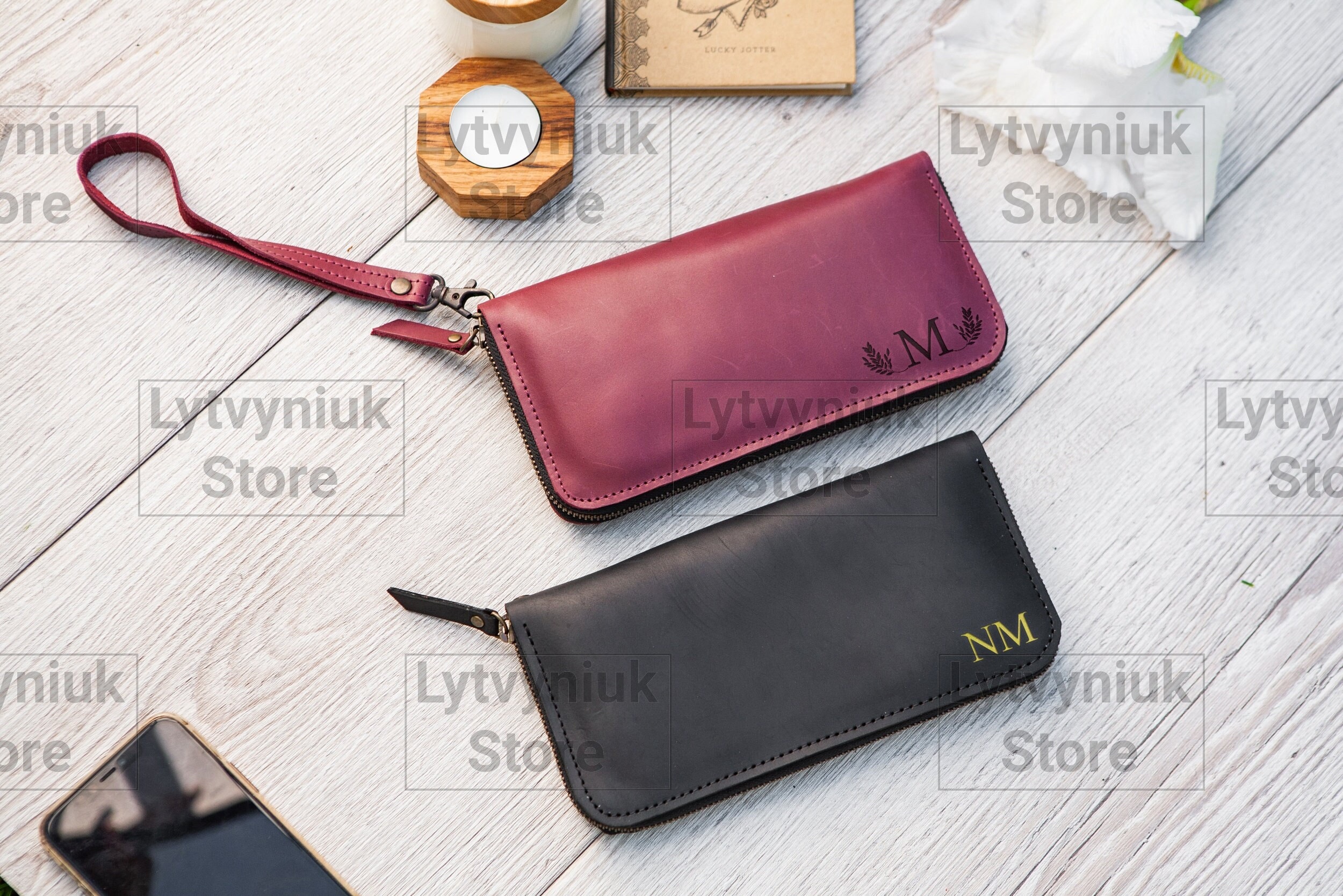 Leather wristlet wallet women, Engraved wallet women, Wristlet wallet with zipper, Wristlet wallet for phone, Custom wallet women