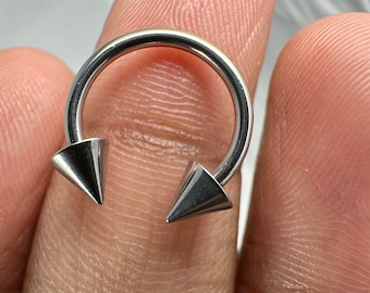 16G/14G Spike Horseshoe Septum Clicker Surgical Steel Externally Threaded Circular Barbell with Cones Daith Cartilage Septum Piercing Gift