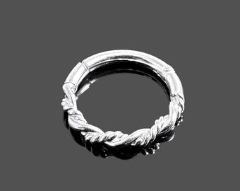 Twisted Segment Clicker Ring | 925 Sterling Silver | 16G (1.2 mm) | Nose Septum Clicker | Helix Earring | Segment Conch | Daith Piercing