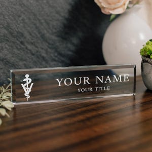 Veterinarian Personalized Glass Nameplate Vet Office Pet Hospital Doggie Daycare Custom Name Plate Desk Decor Coworker Gift Ideas Present
