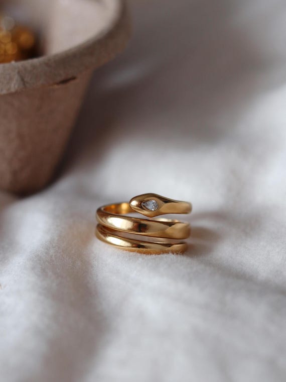 18K Gold Snake Ring: Minimalist Wide Band with Zircon