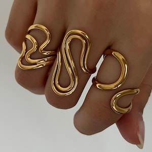 Gold chunky adjustable ring, Curved ring, Thick band ring, Gold Knuckle Ring for women, Gold statement ring for beach vacation, gift for her