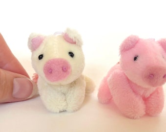 Miniature plush pig for craft, pockets, backpack, keychain, doll accessory
