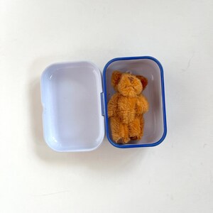 Miniature Storage Tin Box for Tiny Bear, Doll Travel Accessory zdjęcie 4