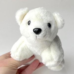 Kleiner Plüsch Eisbär für Puppe Haustier