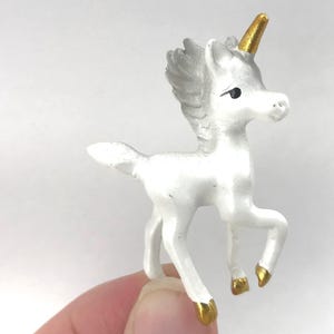 Miniature Unicorn Foal Baby Fairy Garden Foal Dollhouse Craft Supply Terrarium Micro Landscape