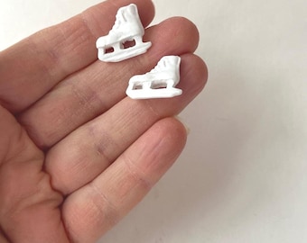 Miniature Ice Skates Dollhouse Fairy Garden Diorama