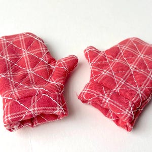 Miniature Doll Oven Mitts Oven Gloves Dollhouse (set of 2)
