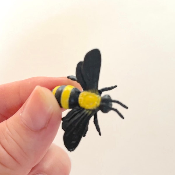 Small Bumble Bee for Fairy Garden, Diorama, Bee Collector, Trinket, Pocket, Charm, Party Bag Gift